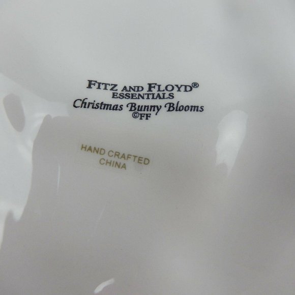 Fitz and Floyd Essentials Canape Plate Christmas Bunny Blooms 2004 - Picture 10 of 12